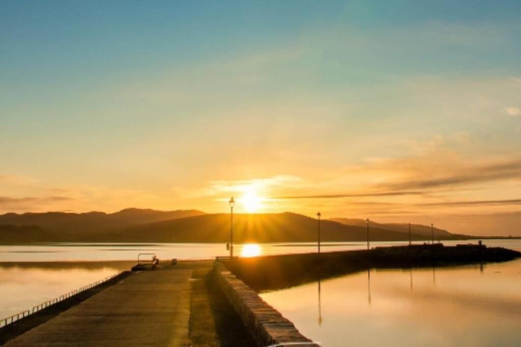 The Chalet Town Centre Dungloe Dış mekan fotoğraf